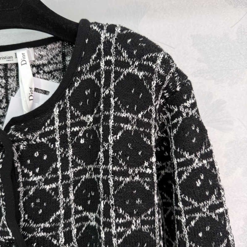 chr1st1an D10r outwear